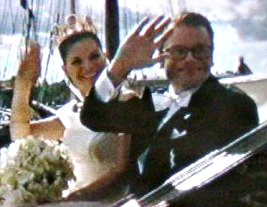 Nach Hochzeit und zauberhaften Flitterwochen sieht sich das schwedische Thronfolgerpaar Kronprinzessin Victoria und ihr Mann Daniel nun mit Bestechungsvorwürfen konfrontiert....